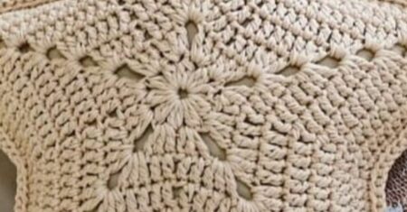 Almofada de Crochê: Conforto e Estilo Entrelaçados com Arte