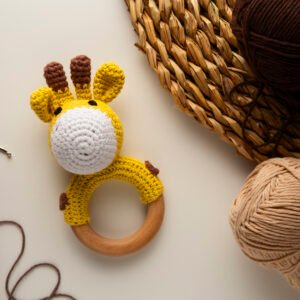 Amigurumi Girafa: Chocalho de Bebê de Crochê