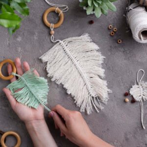 Macramê Tradicional em Ambientes Internos: Uma Arte Decorativa