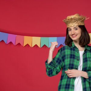 Como Fazer Bandeirinhas de Papel de Festa Junina