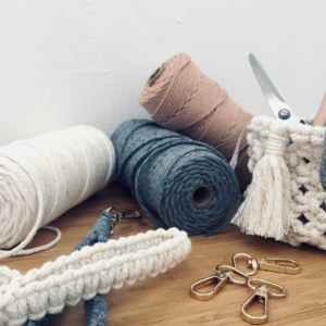 Macramê Moderno: 7 Projetos DIY para Decorar sua Casa