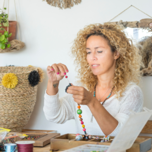 Acessórios de Joias Feitos à Mão: Crie Peças Exclusivas