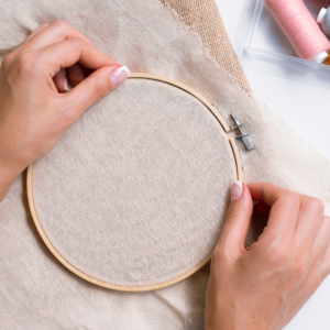 Melhores Tecidos para Criar Artesanato em Bordado com Qualidade