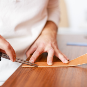 Como Criar um Cinto de Couro de Forma Simples e Fácil