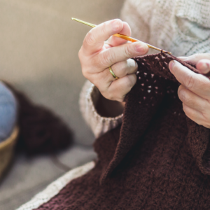 5 Dicas para Evitar Dor nas Mãos Enquanto Faz Crochê