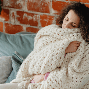 Manta de crochê para o inverno: Como escolher a cor ideal e o fio perfeito